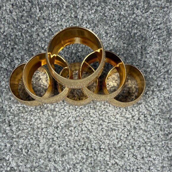 Gold Tone Metal Band Napkin Rings Set of 6 Textured Design Kitchen Dining Use - Picture 10 of 12